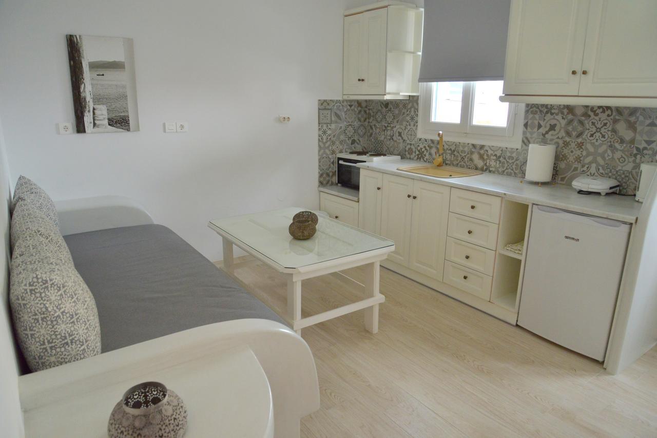 Veletas Apartments Αδάμας Εξωτερικό φωτογραφία